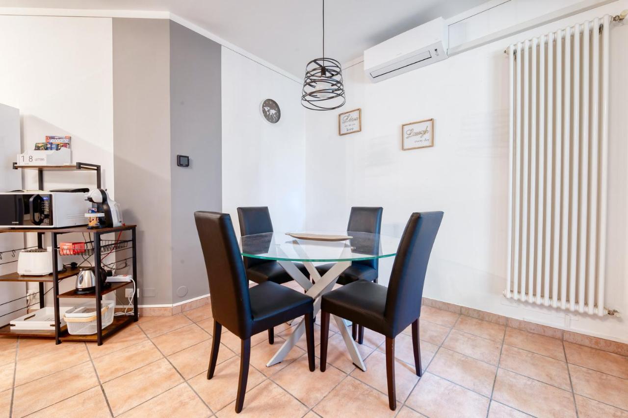 Wolf House - Peschiera Holiday - Jacuzzi Privata Peschiera del Garda Luaran gambar