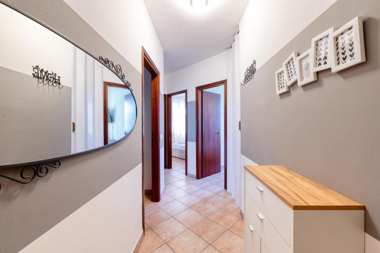 Wolf House - Peschiera Holiday - Jacuzzi Privata Peschiera del Garda Luaran gambar